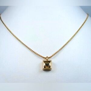 Nina Ricci Gold Pendant with adjustable 24” chain lovely New